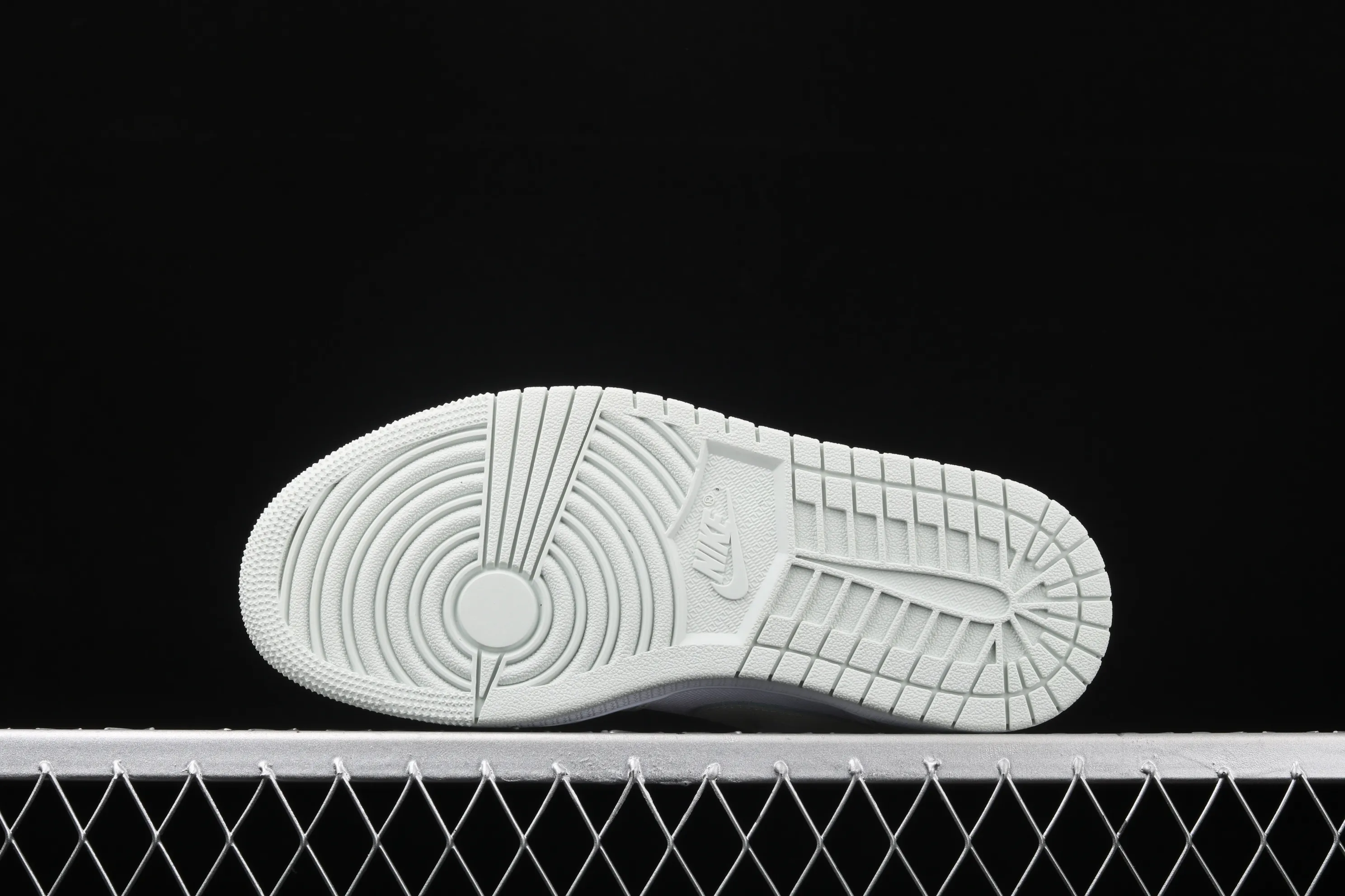 All categories Air Jordan Jordan series basketball shoes Air Jordan 1 Low Air Jordan 1 Low "Spruce Aura" AJ1 Joe 1 spruce fairy color CW1381-003